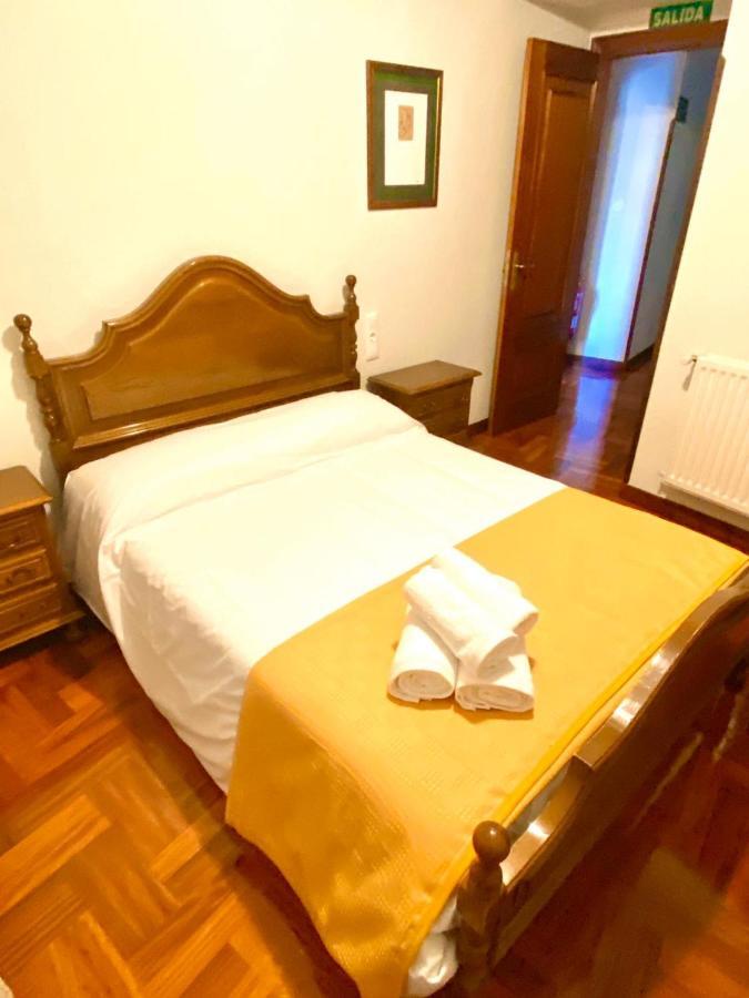 Hostal Cristina Estella Extérieur photo